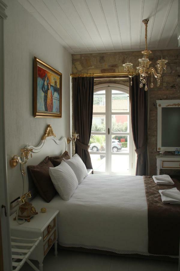 Laledan Hotel Чешме Екстер'єр фото
