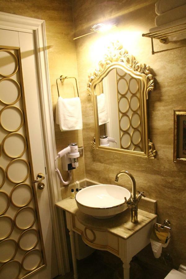 Laledan Hotel Чешме Екстер'єр фото